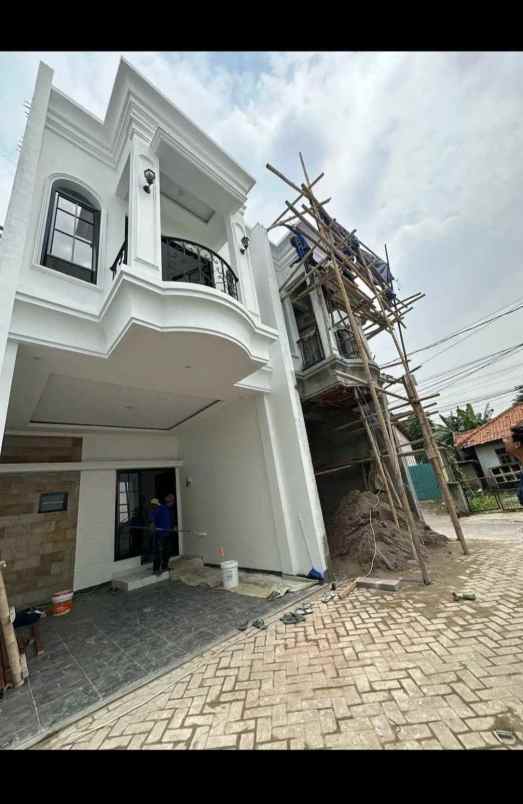 dijual rumah jagakarsa