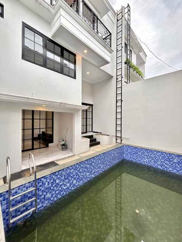 dijual rumah jagakarsa jakarta selatan