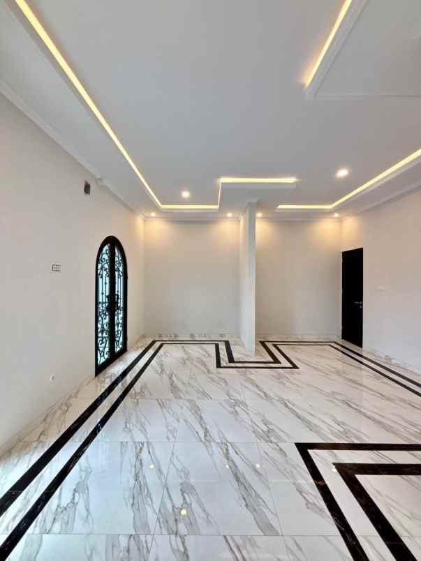 dijual rumah jagakarsa jakarta selatan