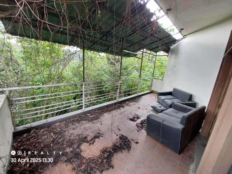 dijual rumah jalan bukit dago utara