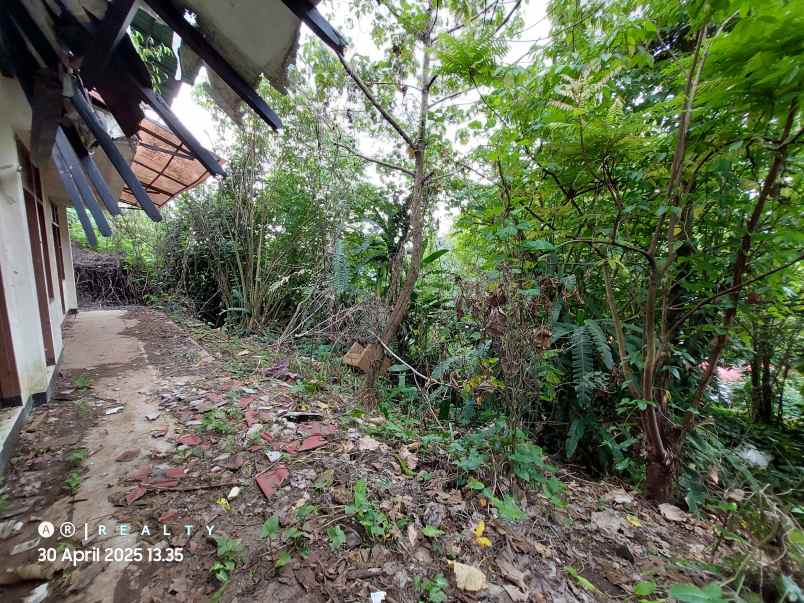 dijual rumah jalan bukit dago utara