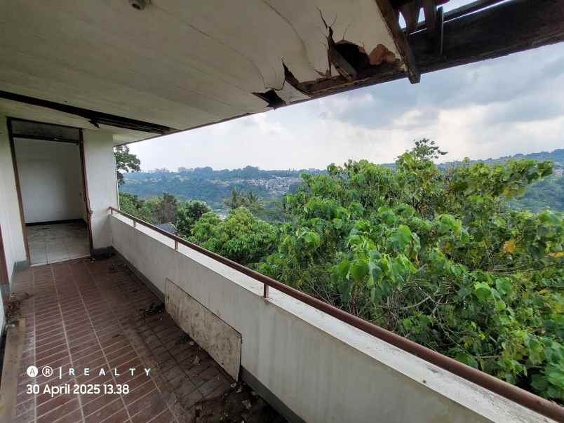 dijual rumah jalan bukit dago utara