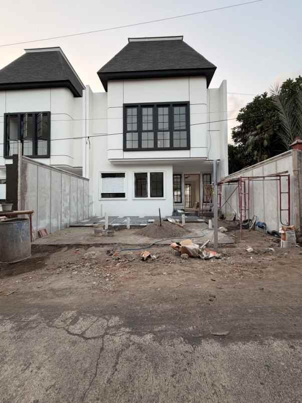 dijual rumah jalan damai
