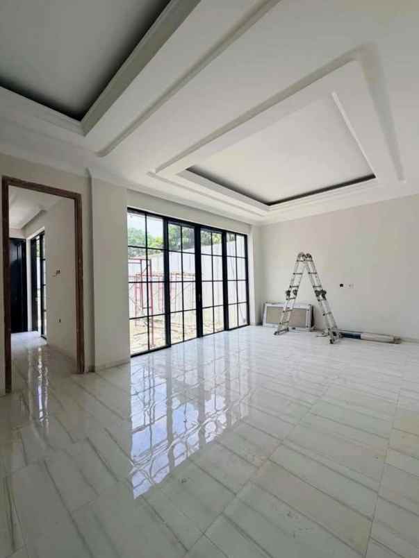 dijual rumah jalan damai