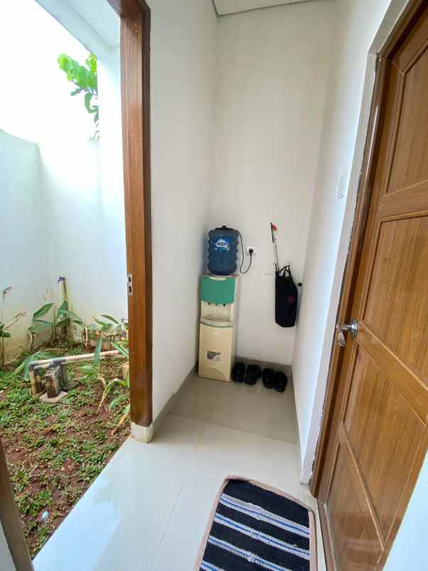 dijual rumah jalan h nilan