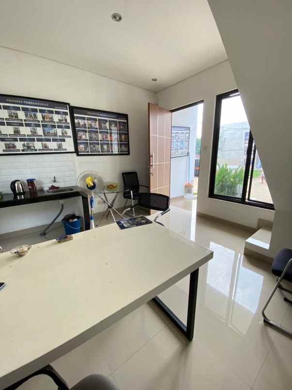 dijual rumah jalan h nilan