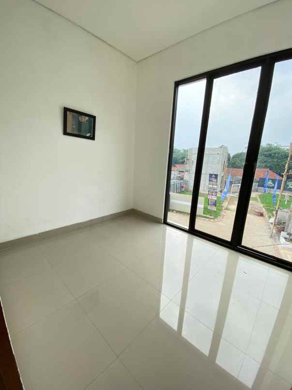 dijual rumah jalan h nilan