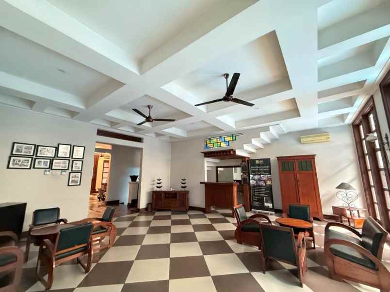 dijual rumah jalan hos cokroaminoto