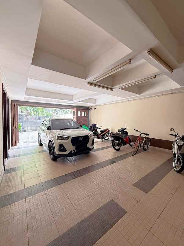 dijual rumah jalan hos cokroaminoto