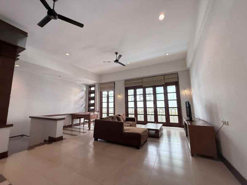 dijual rumah jalan hos cokroaminoto