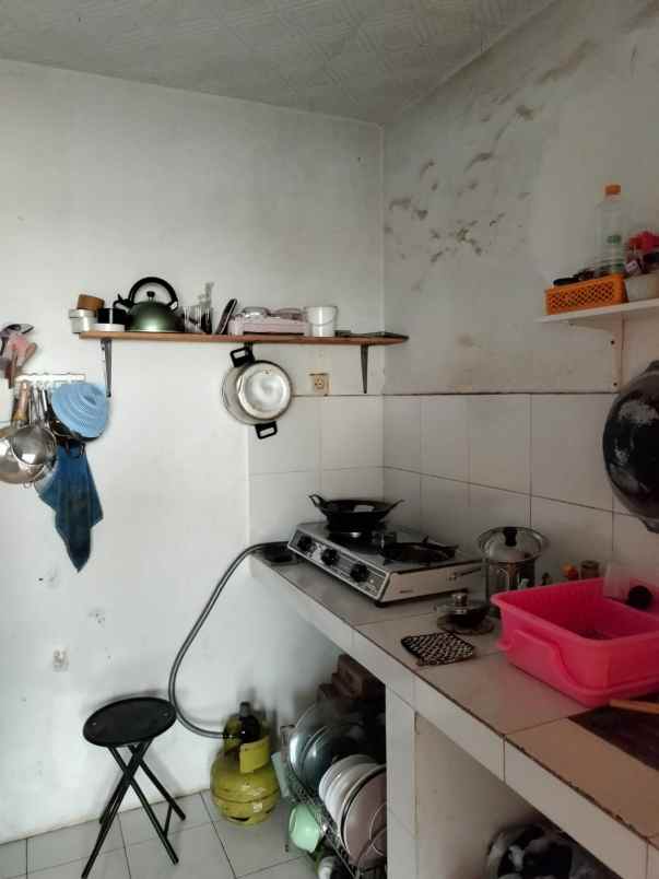 dijual rumah jalan ibu ganirah