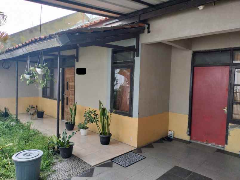 dijual rumah jalan ibu ganirah