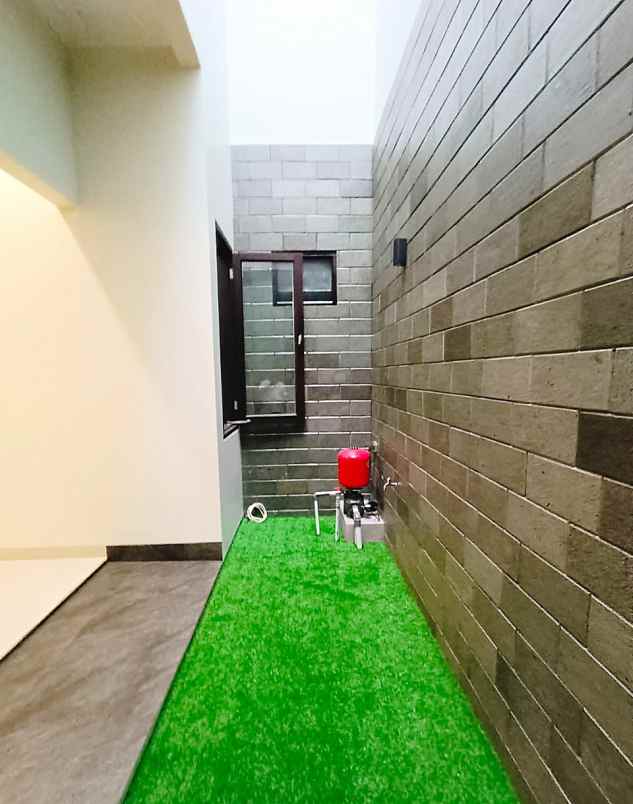 dijual rumah jalan raya joglo kembangan