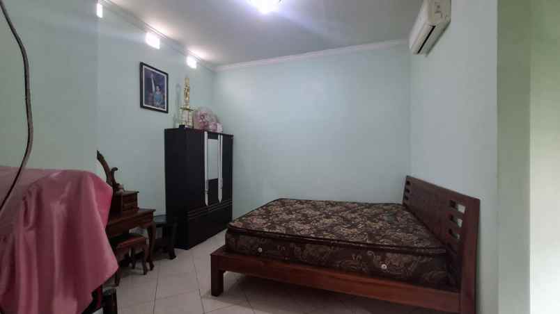 dijual rumah jalan semeru