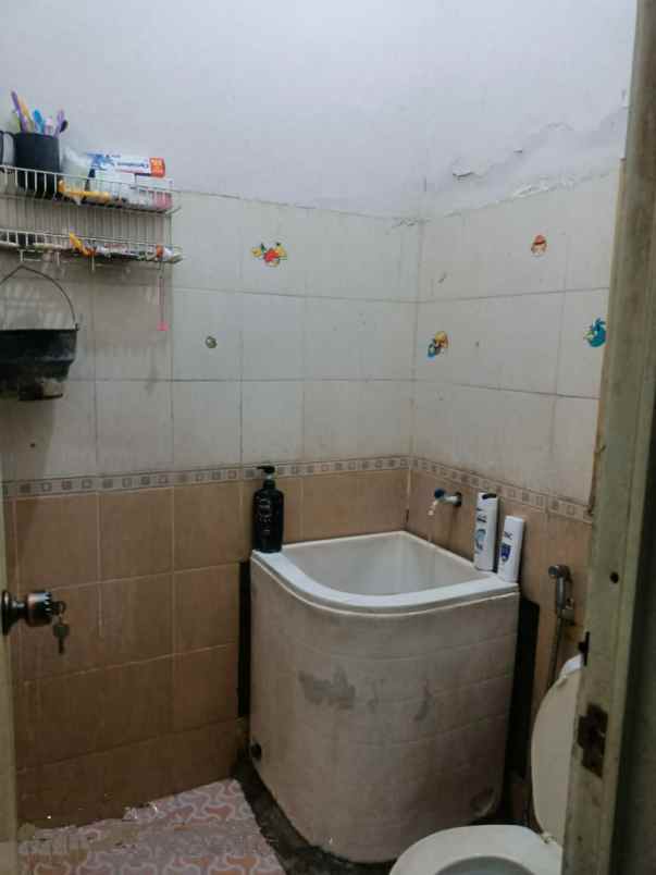 dijual rumah jambangan