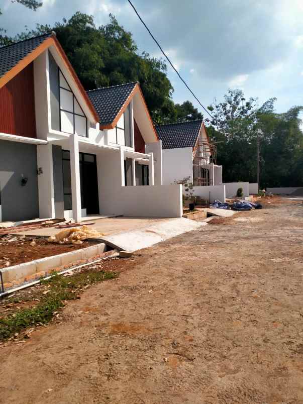 dijual rumah jatirejo