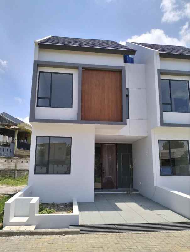 dijual rumah jl antapani kulon