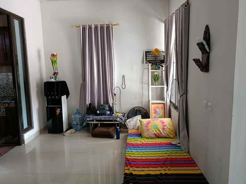 dijual rumah jl atang sanjaya