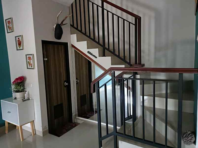 dijual rumah jl atang sanjaya