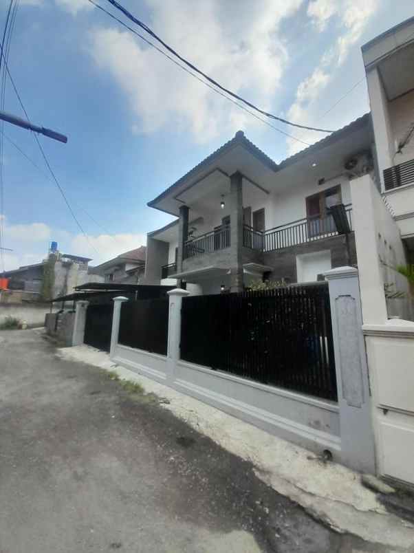dijual rumah jl bahagia margacinta ciwastra