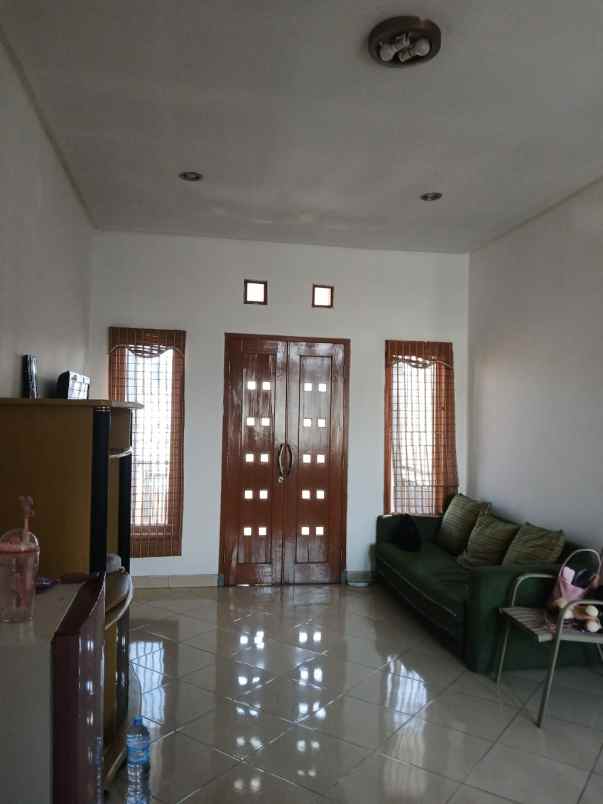 dijual rumah jl bahagia margacinta ciwastra