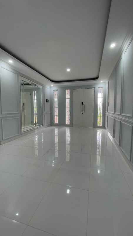 dijual rumah jl bambu apus cipayung