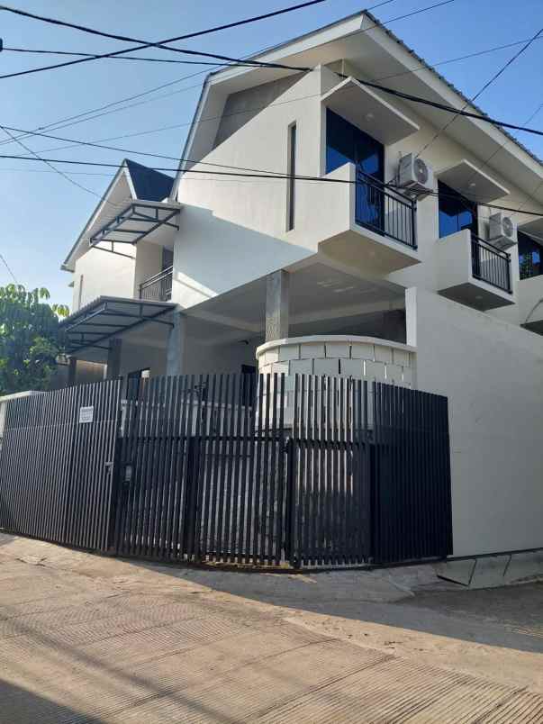dijual rumah jl bangka