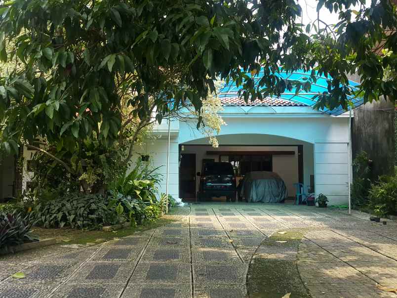 dijual rumah jl bango pondok labu