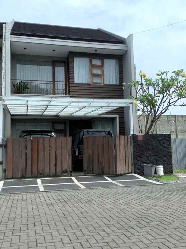 dijual rumah jl batununggal bandung