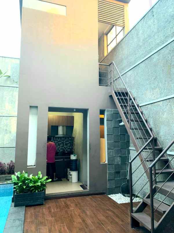 dijual rumah jl batununggal bandung