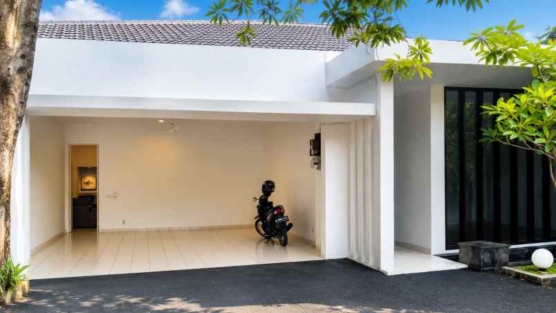 dijual rumah jl bunga cempaka ii no 15
