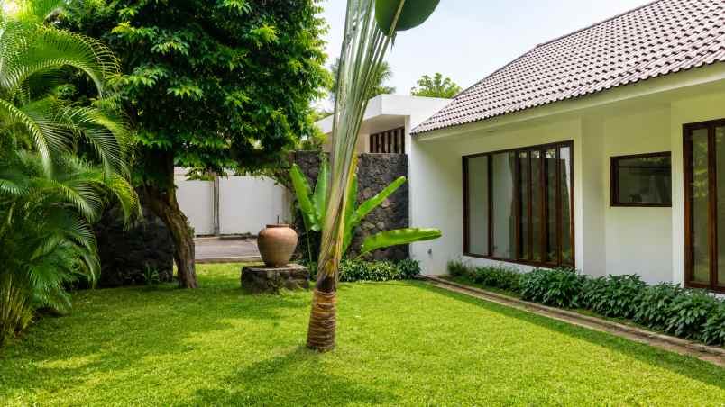 dijual rumah jl bunga cempaka ii no 15