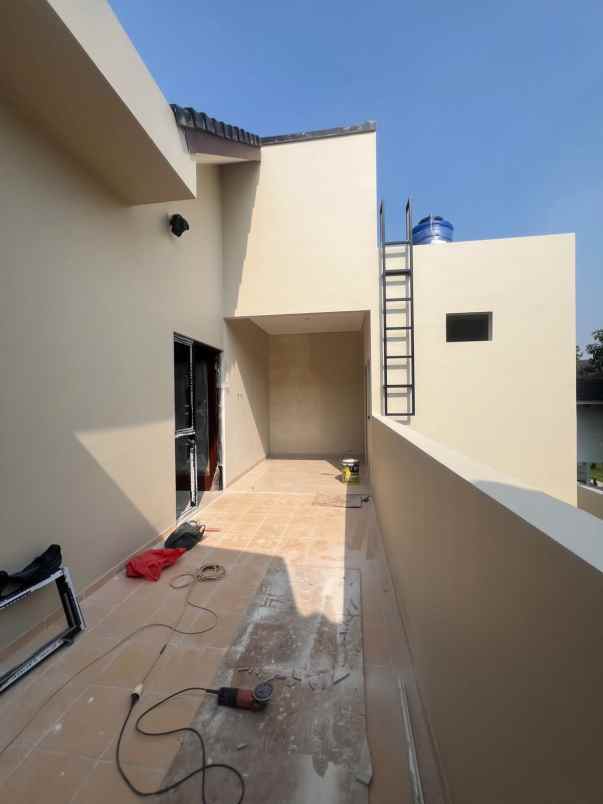 dijual rumah jl caman raya jatibening