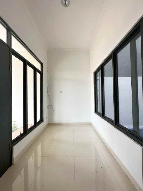 dijual rumah jl celepuk i ujung kota