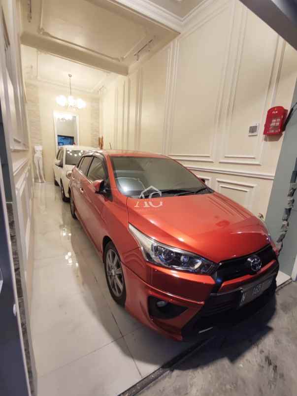 dijual rumah jl gor ragil regency indah