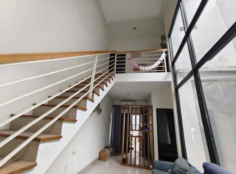 dijual rumah jl gunung anyar tambak kec