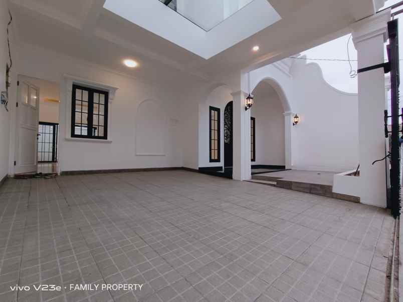 dijual rumah jl joglo raya kembangan