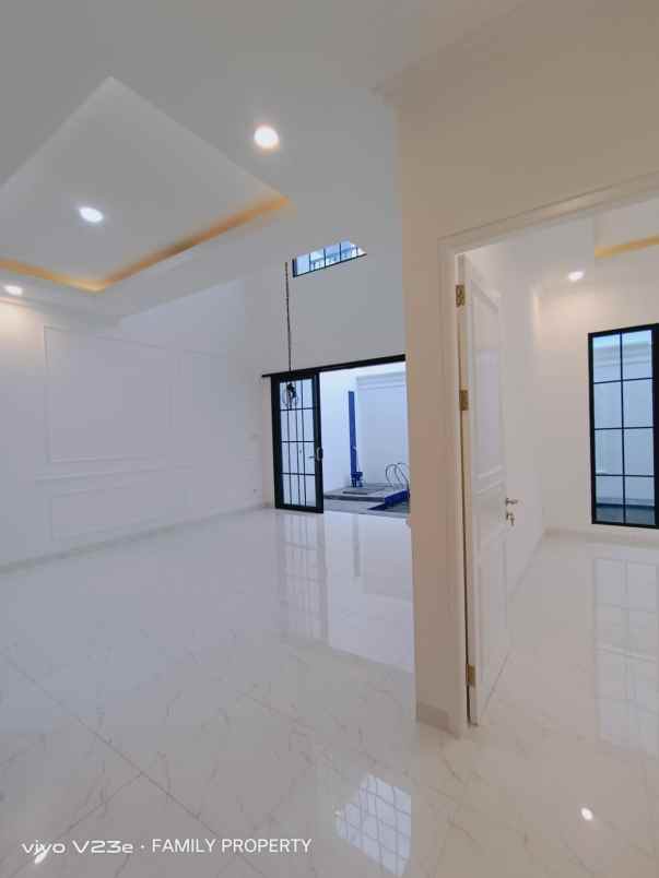 dijual rumah jl joglo raya kembangan