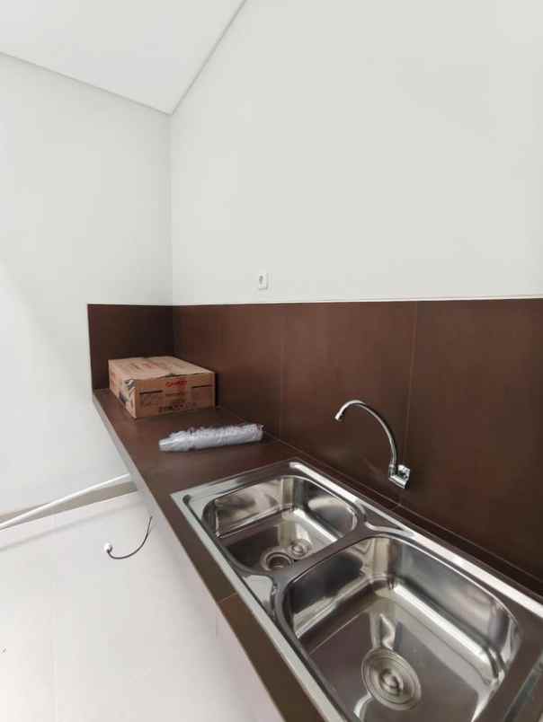 dijual rumah jl jupiter margahayu raya