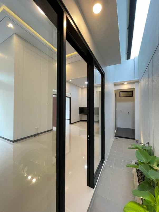 dijual rumah jl kaliurang km 12 5