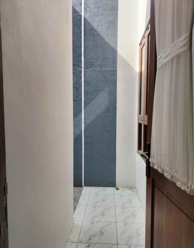 dijual rumah jl kaliurang km 14