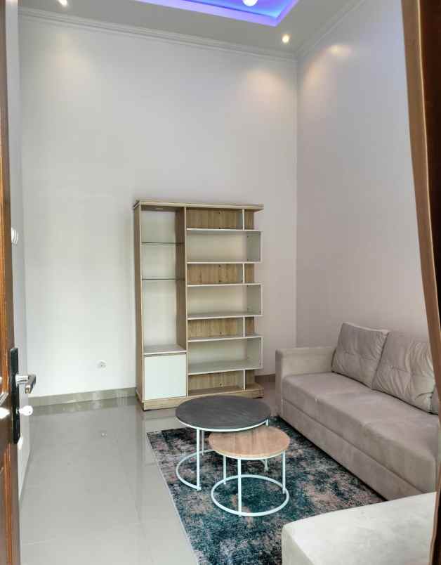 dijual rumah jl kaliurang km 14