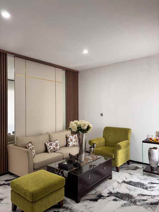 dijual rumah jl kaliurang km 9