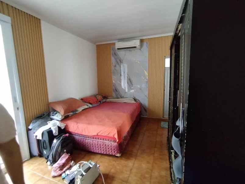 dijual rumah jl keadilan