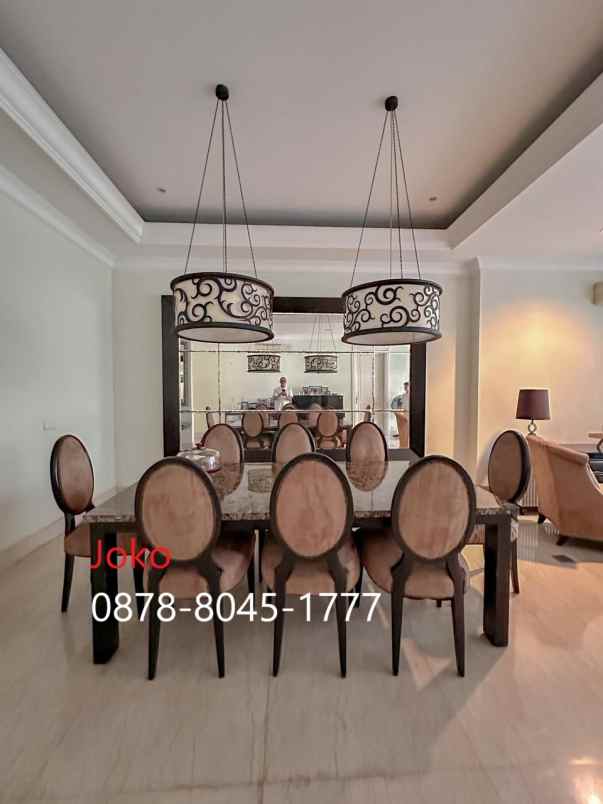 dijual rumah jl kebon kacang