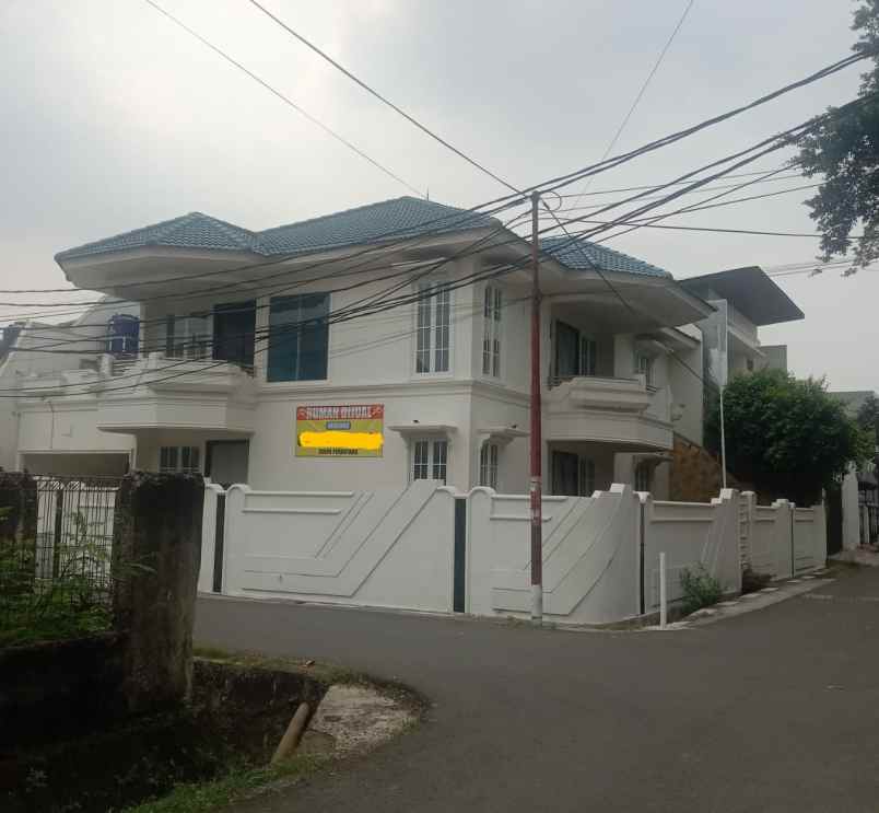 dijual rumah jl komplek abadi pondok