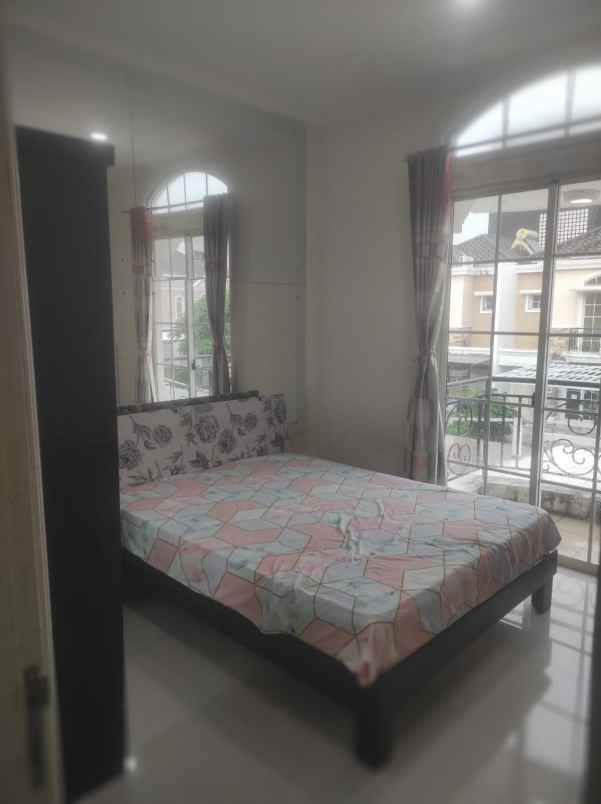 dijual rumah jl kresek raya duri