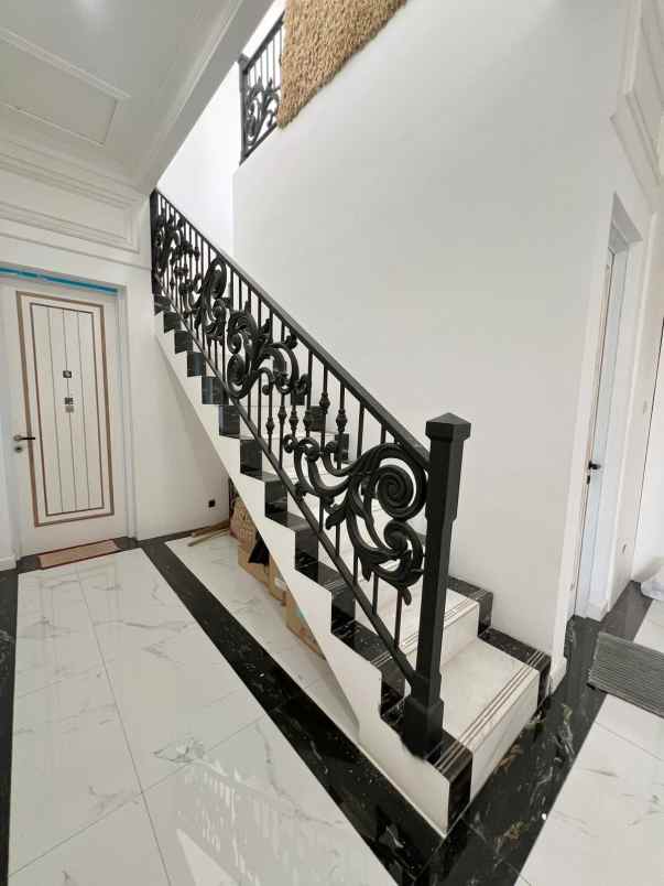 dijual rumah jl lembang