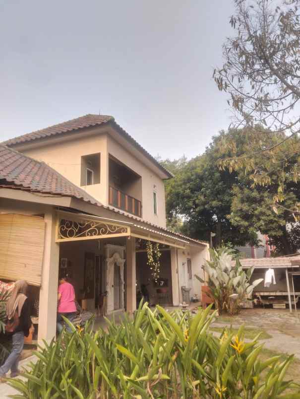 dijual rumah jl leuwinanggung