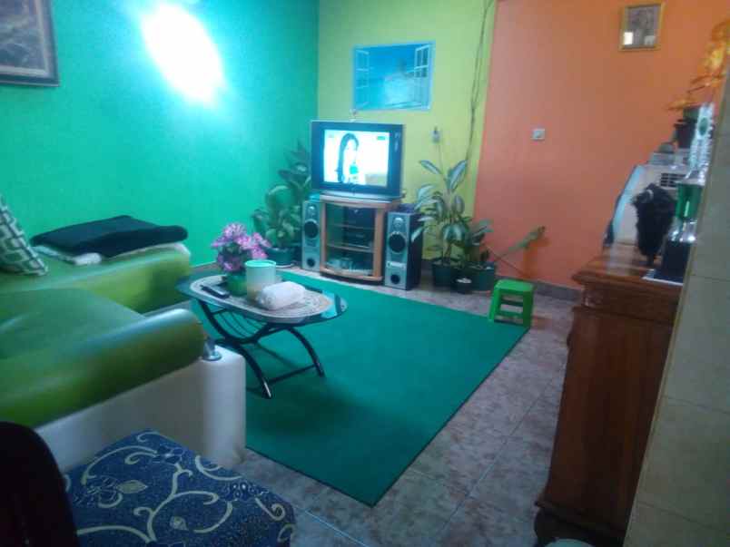 dijual rumah jl padasuka indah